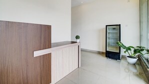 Unclassified image, 5 of 15, button - Cozy Double Escape W/ Free WiFi and Parking (Pekanbaru)