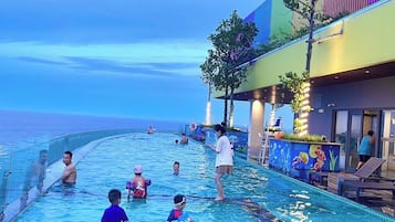 Rooftop pool