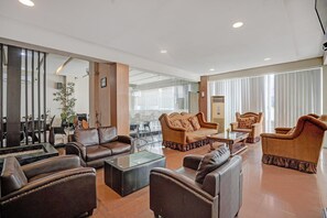 Unclassified image, 3 of 19, button - Cozy Twin Escape with Free WiFi and Parking (Padang)
