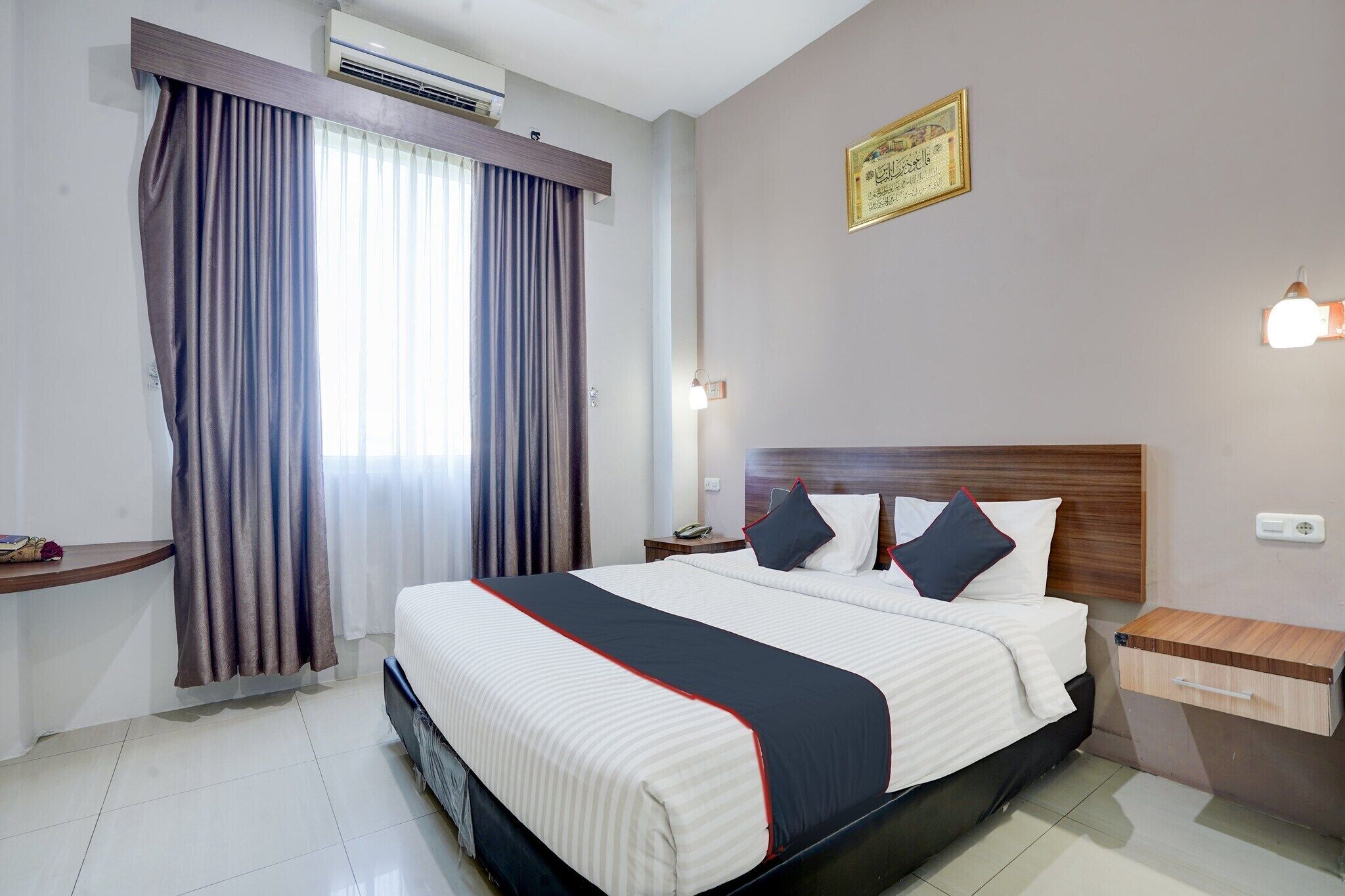 WiFi (free), bed sheets