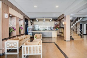 Holiday Home Facilities and Services - Luxury Deluxe DBL Retreat W/ Free WiFi and Parking (Padang)
