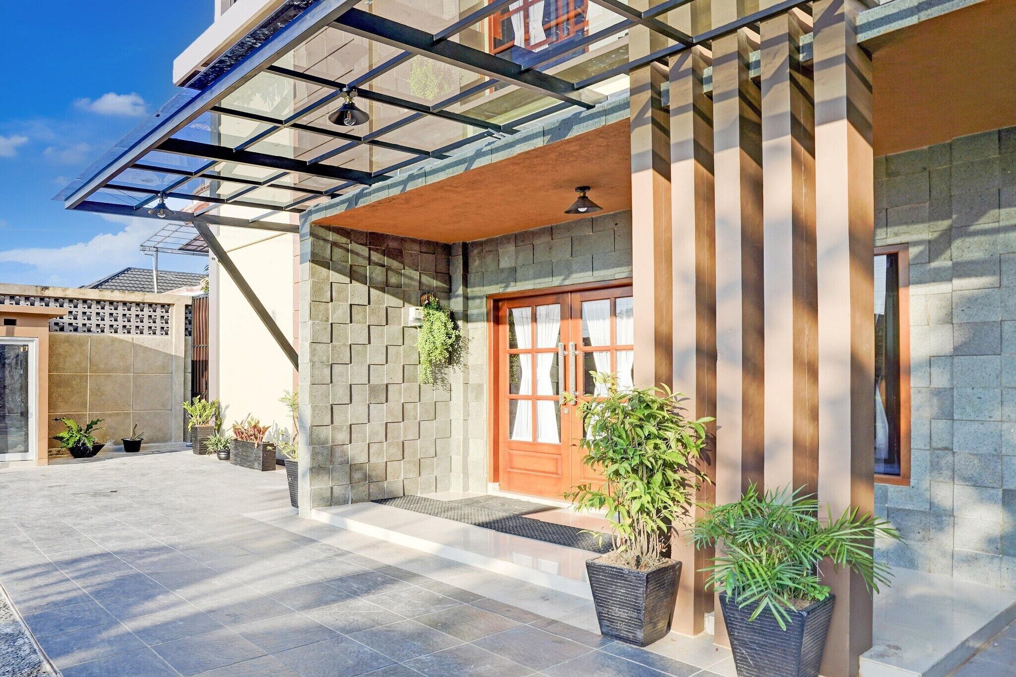 Exterior detail