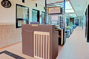 Lobby - Cozy Double Escape W/ Free WiFi and Parking (Padang)