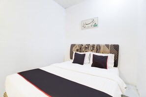 Room - Cozy Double Escape in Indonesia with Free WiFi (Padang)