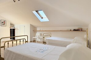3 bedrooms - A47 – Ancona, four-room apartment in the city center (Ancona)