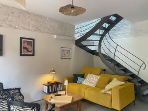 Living area - Un Zèbre en Ville, apartment with planted terrace in the heart of Toulouse (Toulouse)