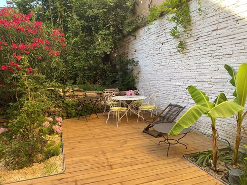 Un Zèbre en Ville, apartment with planted terrace in the heart of Toulouse