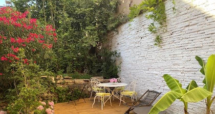 Un Zèbre en Ville, apartment with planted terrace in the heart of Toulouse