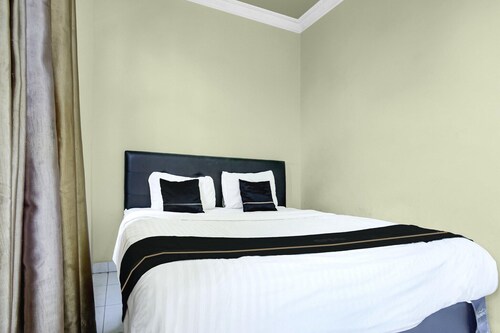 Cozy Double Escape W/ Free WiFi and Parking