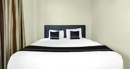 Cozy Double Escape W/ Free WiFi and Parking