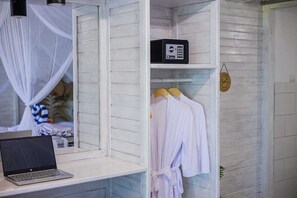 Villa, 2 Bedrooms, Private Pool | Interior