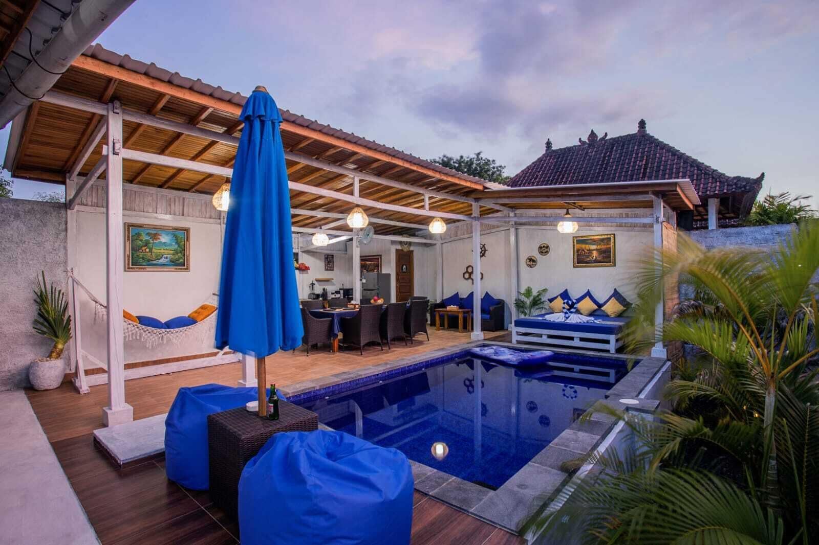 Classic-huvila, 2 makuuhuonetta, näköala uima-altaalle | Ulkouima-allas