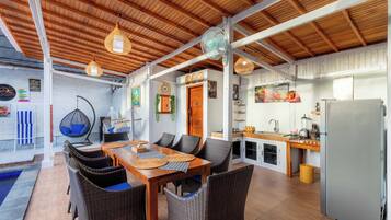 Villa, 2 Bedrooms, Private Pool | Shared kitchen facilities