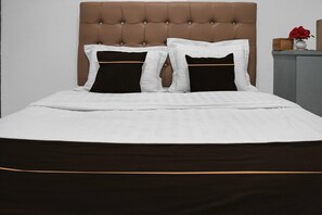 1 chambre, bureau, Wi-Fi gratuit, draps fournis