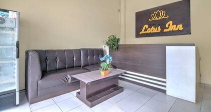 Luxury Twin Stay with Free WiFi and Parking