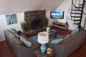 TV - Yosemite, River falls Retreat — Bass Lake (Oakhurst)