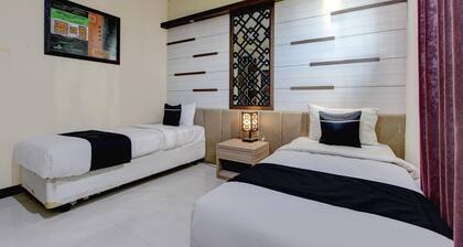 Luxury Twin Stay with Free WiFi and Parking
