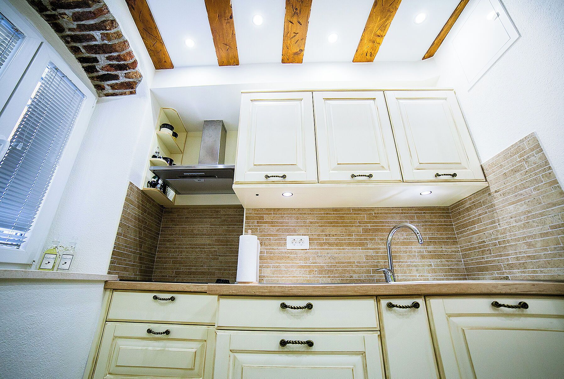 Estúdio (A1) | Cozinha privada | Geladeira, cooktop, máquina de café expresso, chaleira elétrica