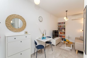 Apartment (A1) | Living room - Apartment Sunny Dream (Kastela)