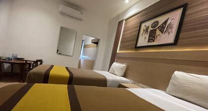 Elegant Deluxe Twin Escape Near Mall Panakkukang