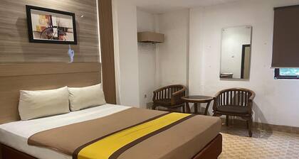 Spacious DBL Suite Near Mall Panakkukang W/ WiFi
