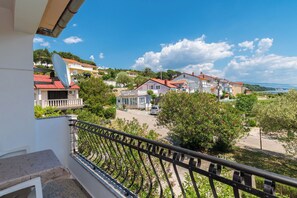 Apartment (A1) | Balkon