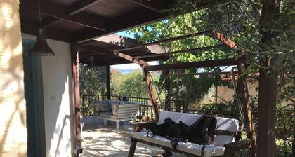 Amazing Stone House in Ida Mountain-must See!