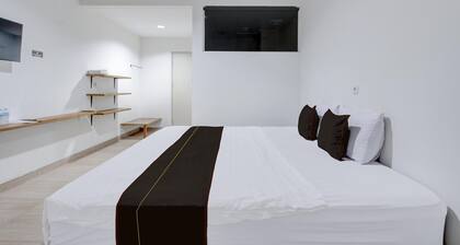 Stylish Deluxe Stay with Free WiFi and Parking