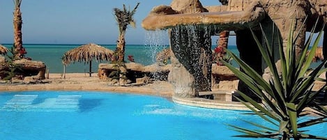 3 outdoor pools