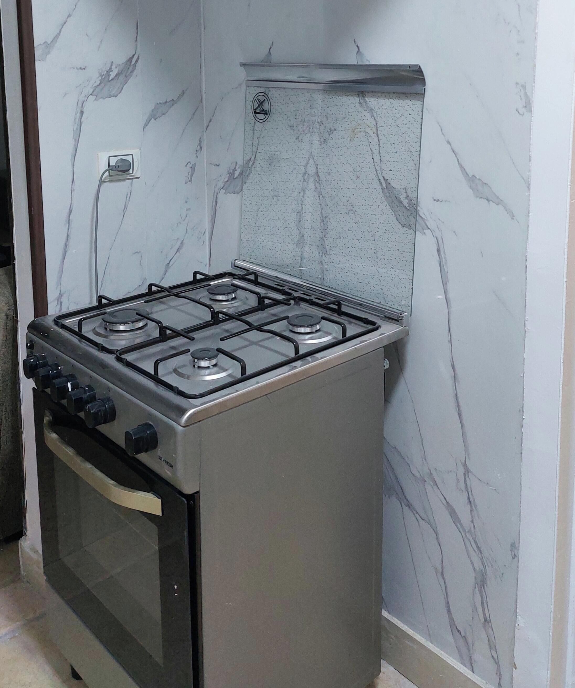 Studio Confort, vue sur le jardin | Cuisine privée | Réfrigérateur, four à micro-ondes, surface de cuisson