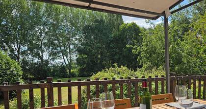 Deceptively spacious, comfy cottage. Private garden, patio, balcony and stream