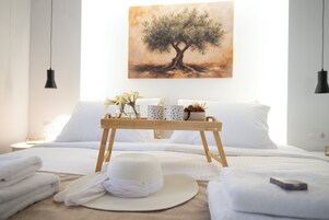 Apartamento superior, 2 habitaciones | Caja fuerte, tabla de planchar con plancha, cunas gratuitas