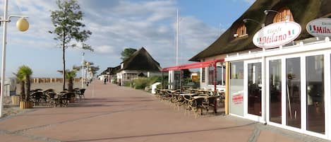 Ulkoruokailutilat