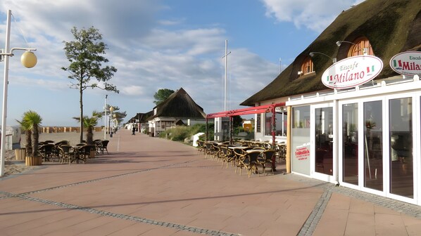Buiten dineren