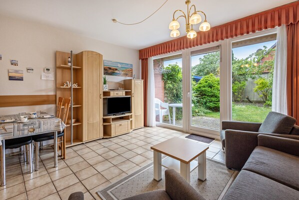 TV - Holiday Townhouse for 5 Guests (60 m²) in Dahme (Dahme)