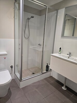 Bathroom - Secured apt&parking. Close to CBD, Casino, Optus Std, Elizabeth Qy, Northbridge. (East Perth)