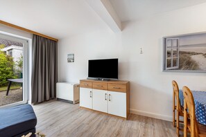 2 bedrooms, WiFi - Holiday Home for 6 People (65 m²) in Dahme (Dahme)