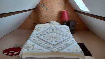 1 bedroom, iron/ironing board