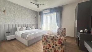 Doppelzimmer, Gartenblick | Zimmersafe, schallisolierte Zimmer, Bügeleisen/Bügelbrett