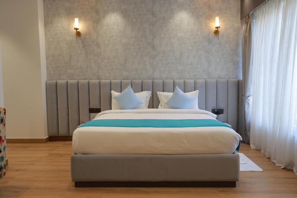 Executive Suite, Garden View