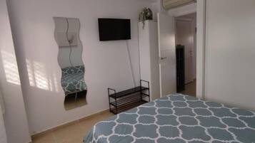 Apartamento, 1 habitación, terraza, vistas al jardín | 1 dormitorio