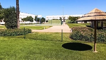 Apartamento, 1 habitación, terraza, vistas al jardín | Cancha deportiva