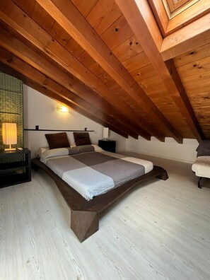2 Schlafzimmer, Bügeleisen/Bügelbrett, kostenloses WLAN