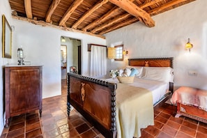 3 dormitorios, tabla de planchar con plancha, wifi y ropa de cama