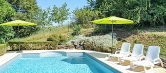 Mayrinha is located in a beautiful valley in the Lot