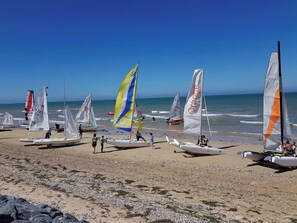 On the beach - Les coquillages, with garden and close to the sea (Langrune-sur-Mer)