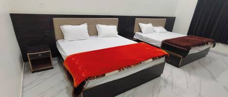 Deluxe Quadruple Room, Mountain View | Desk, laptop workspace, free WiFi