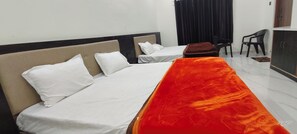 Deluxe Quadruple Room, Mountain View - Aditya Home Stay (Uttarkashi)