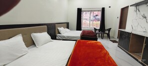 Deluxe Quadruple Room, Mountain View - Aditya Home Stay (Uttarkashi)