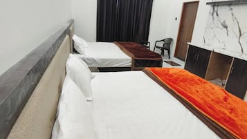 Deluxe Quadruple Room, Mountain View